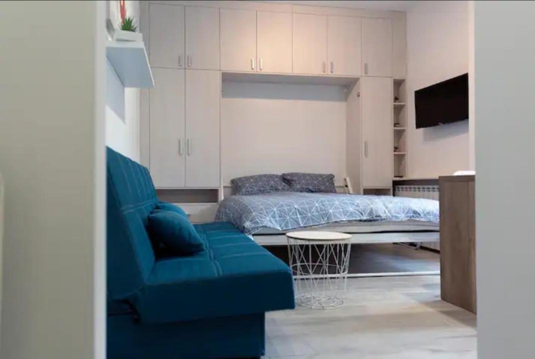 New Studio In The City Center Novi Sad Buitenkant foto