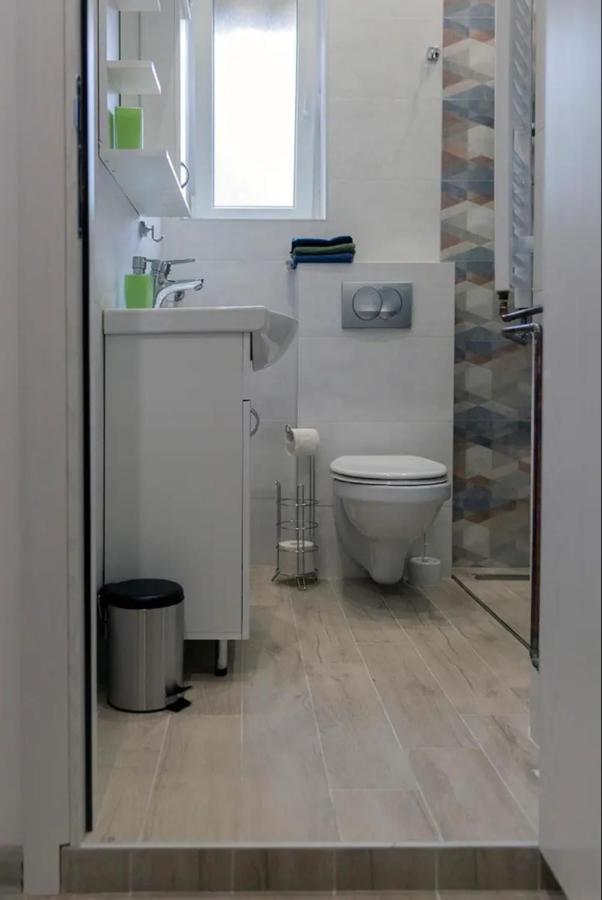 New Studio In The City Center Novi Sad Buitenkant foto
