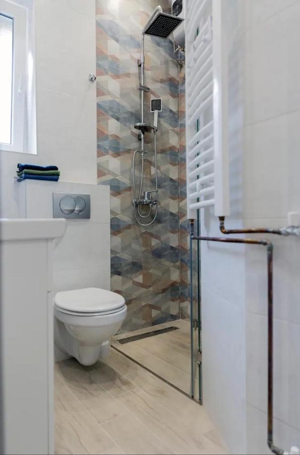 New Studio In The City Center Novi Sad Buitenkant foto